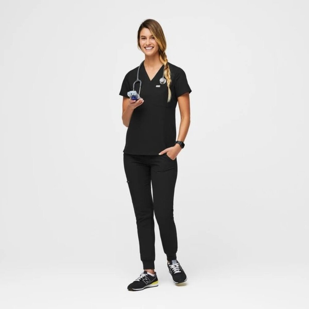 Figs Black M Scrub Set, Catarina One Pocket Top and Zamora High Waisted Pant